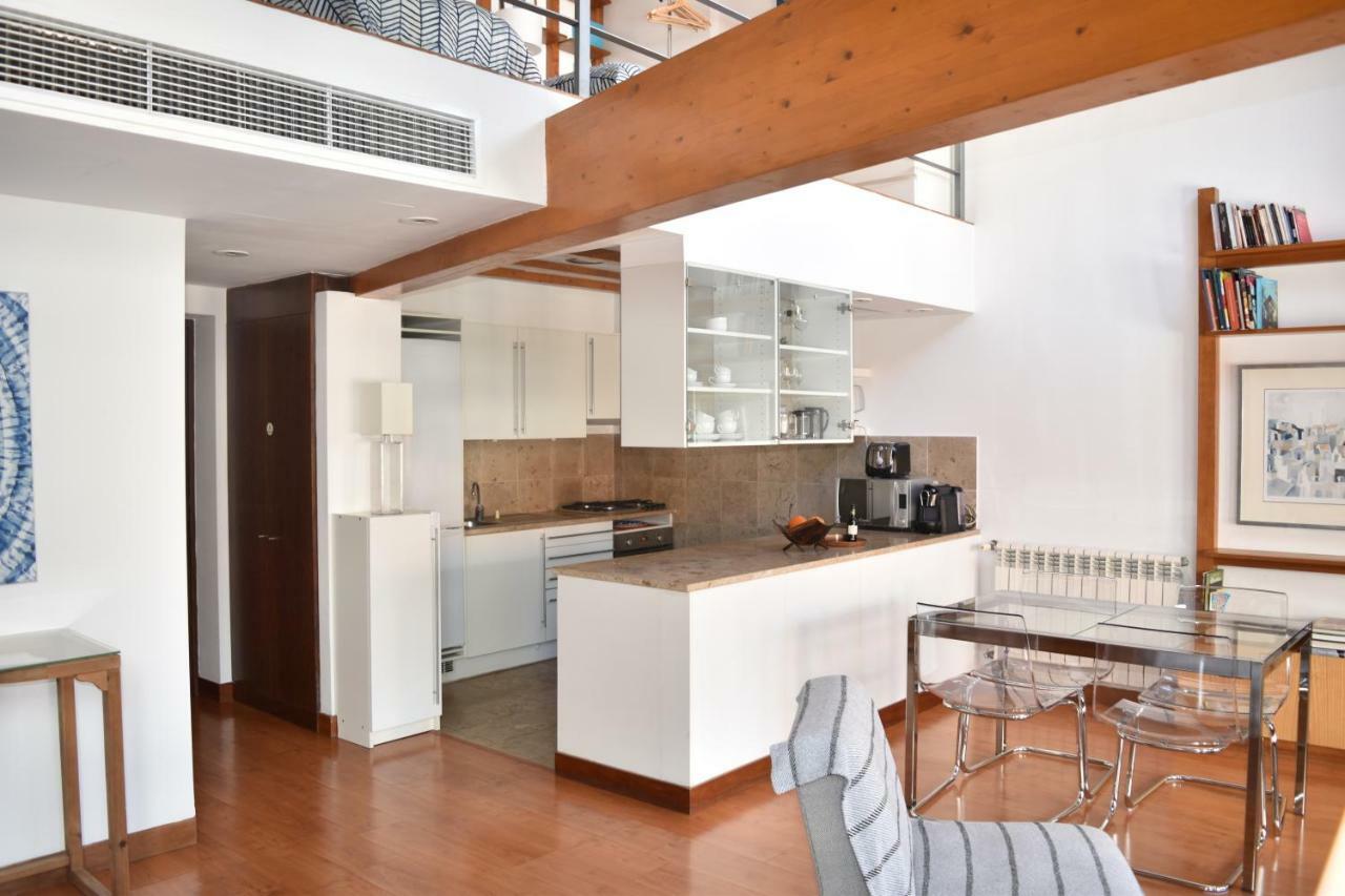 Architect-Designed Loft In A Historic Hilltop Neighborhood Лиссабон Экстерьер фото